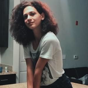 Meet your Posher, Lilit